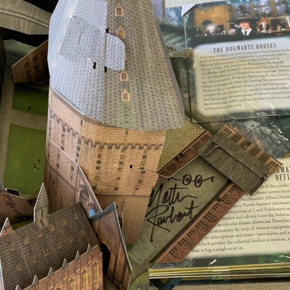 Harry Potter: A Pop-Up Guide to Hogwarts - Picture 9 of 11